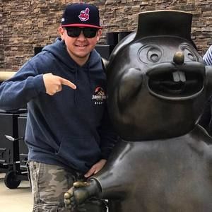 Meet your Posher, Leo